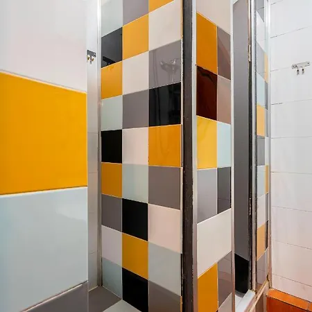Casa Barcelo Хостел *