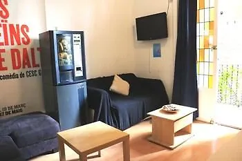 カサバルセロホステル ホステル