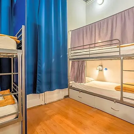 Casa Barcelo Хостел Барселона