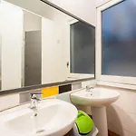 Hostel Casa Barcelo *